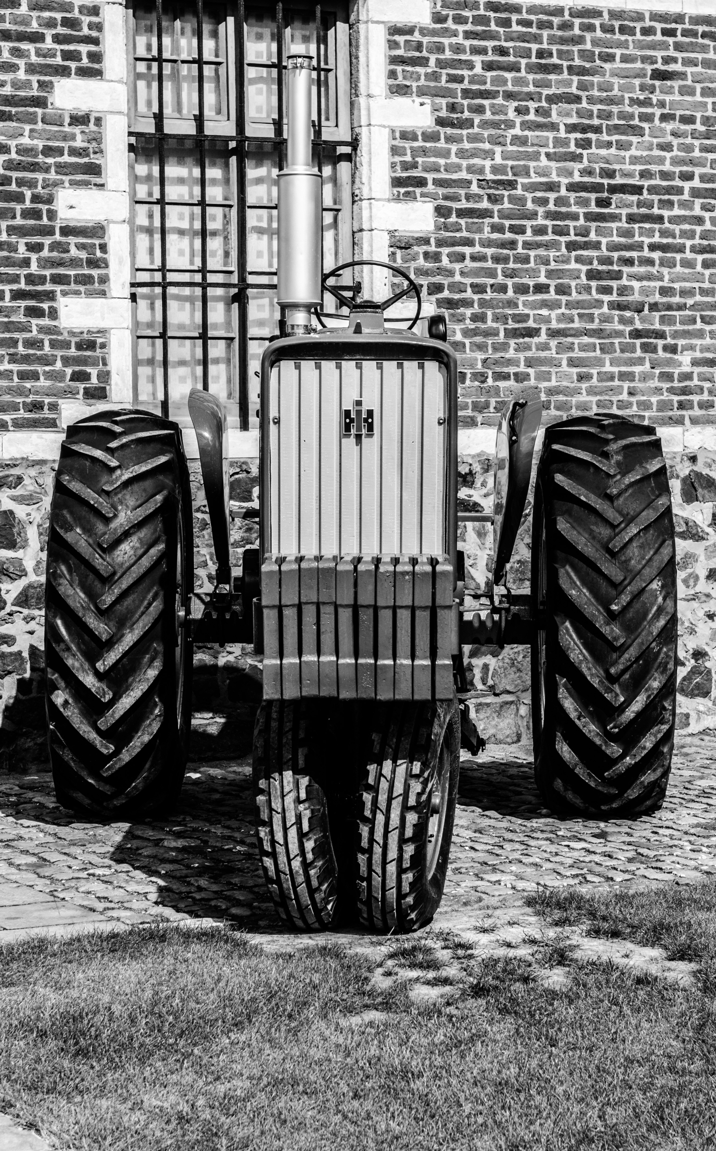 International Harvester Farmall 756